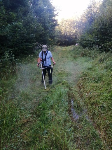 entretien sentier saut du cerf/ Val-et-Châtillon