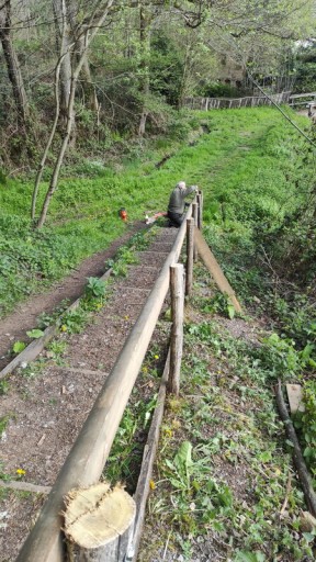 Val-et-Châtillon  / sentier Bornabois /réparation passerelle et main courante