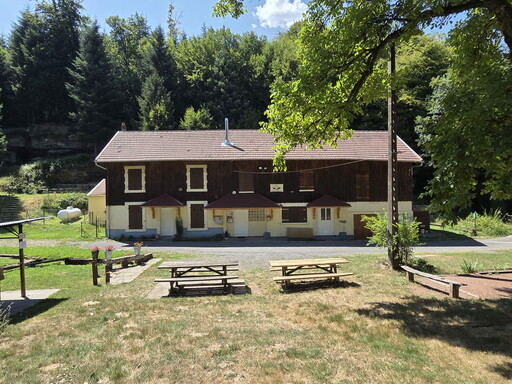 Rénovation du mobilier extérieur / Modification du réseau électrique 